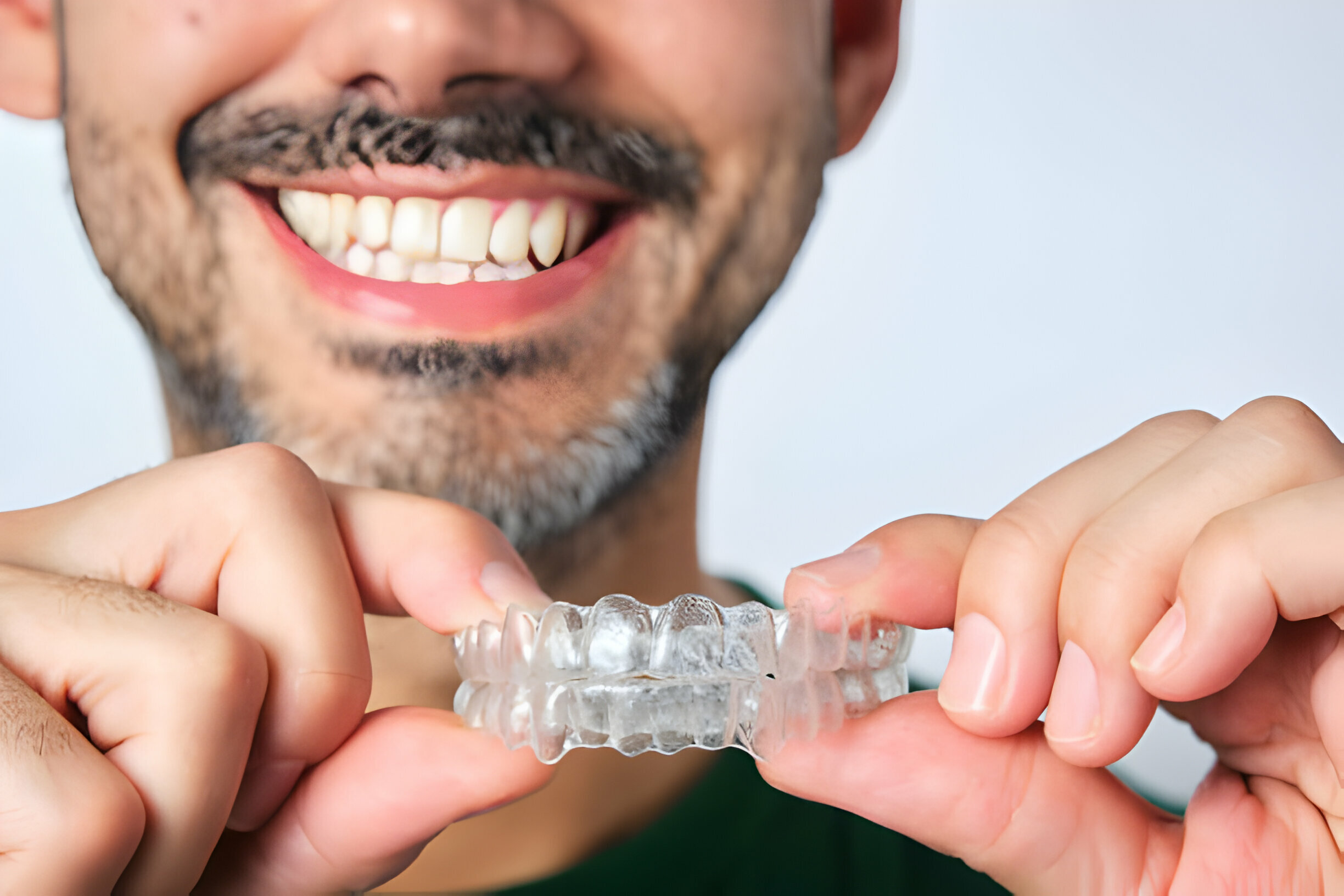 Is Invisalign Treatment Helpful In Closing Tooth Gaps Effectively?_2